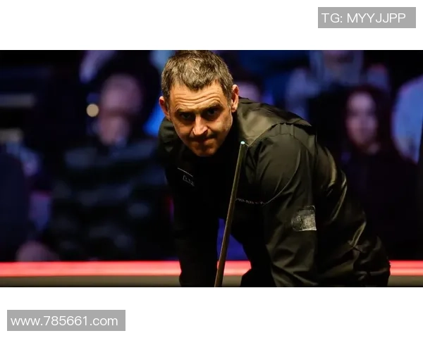 冠中冠经典回忆：小特面临火箭轰出147，后者不动身握手遭戏弄！